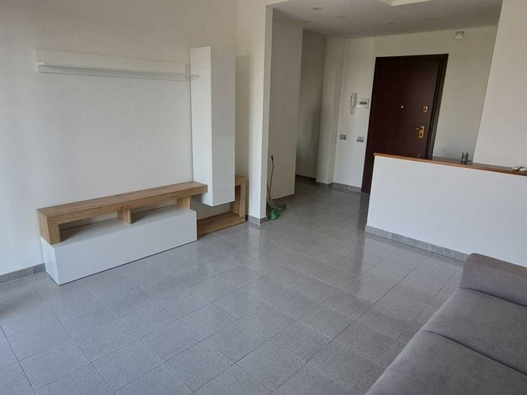 Appartamento a Rovello porro in Via 4 Novembre - Foto 3