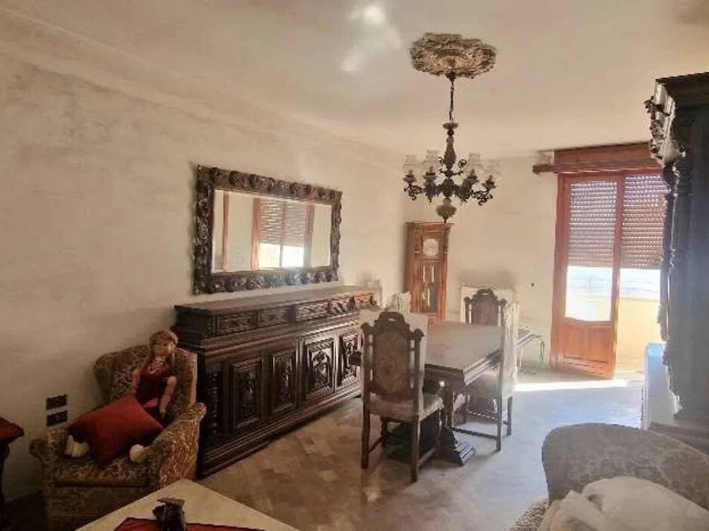 Appartamento a San donaci in Via Vincenzo Bellini, 13 - Foto 2