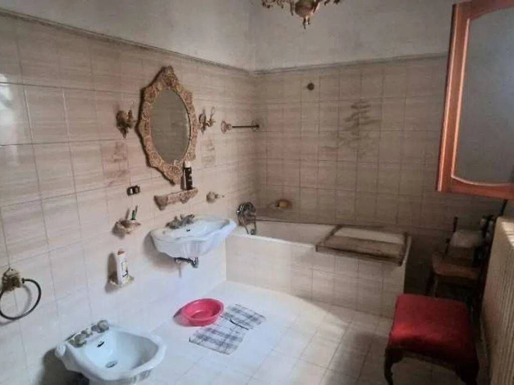 Appartamento a San donaci in Via Vincenzo Bellini, 13 - Foto 5