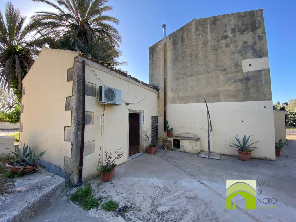 Casa indipendente a Noto in Strada Statale Sud Occidentale Sicula - Foto 2