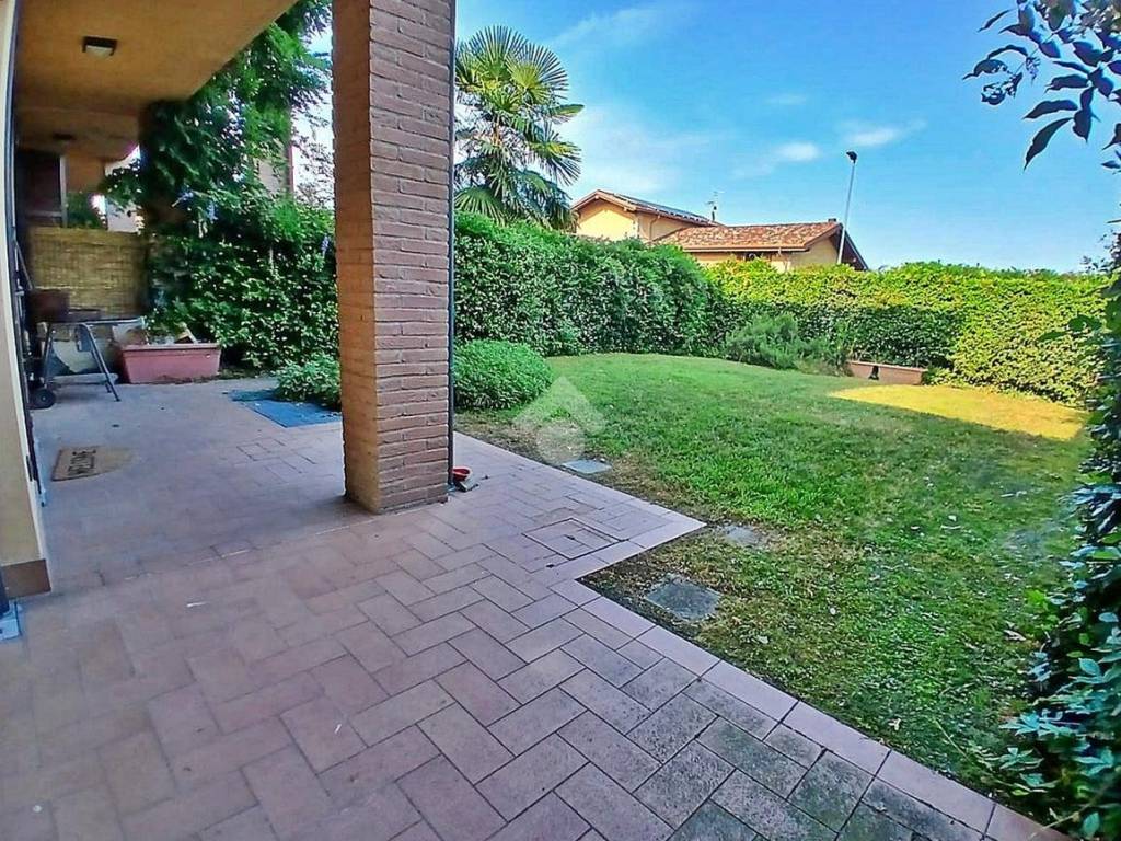 Appartamento a Comabbio in via sottocampagna, 31 - Foto 4