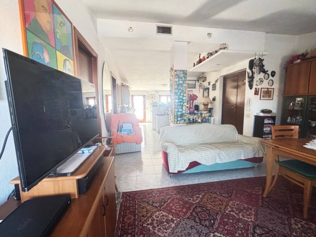 Appartamento a Assemini in Via Basilicata - Foto 3