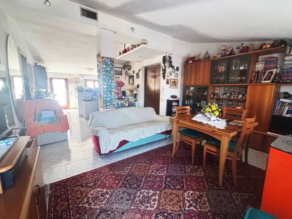 Appartamento a Assemini in Via Basilicata - Foto 4