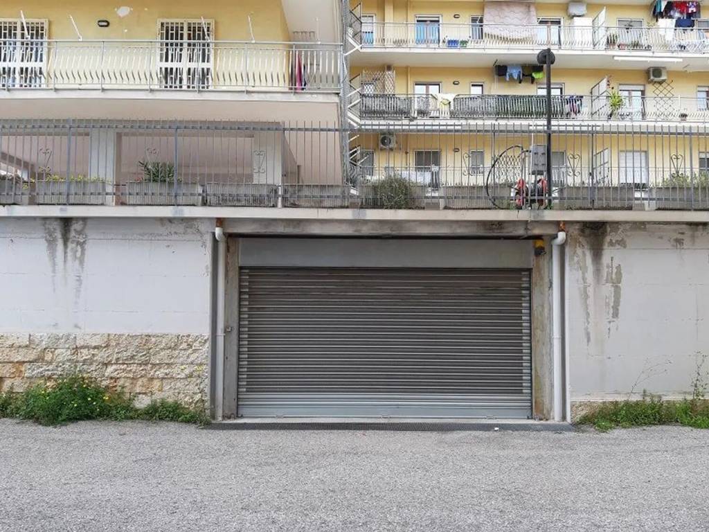 Box / garage a Pontecagnano faiano in Via 4 Novembre S.N.C. - Foto 2
