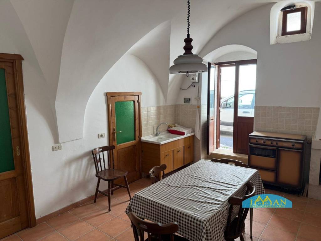 Casa indipendente a Ceglie messapica in Via Balilla - Foto 2