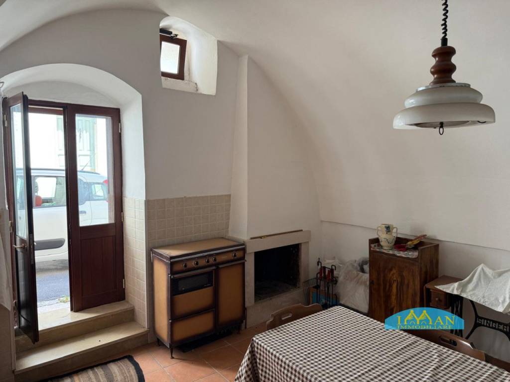 Casa indipendente a Ceglie messapica in Via Balilla - Foto 5