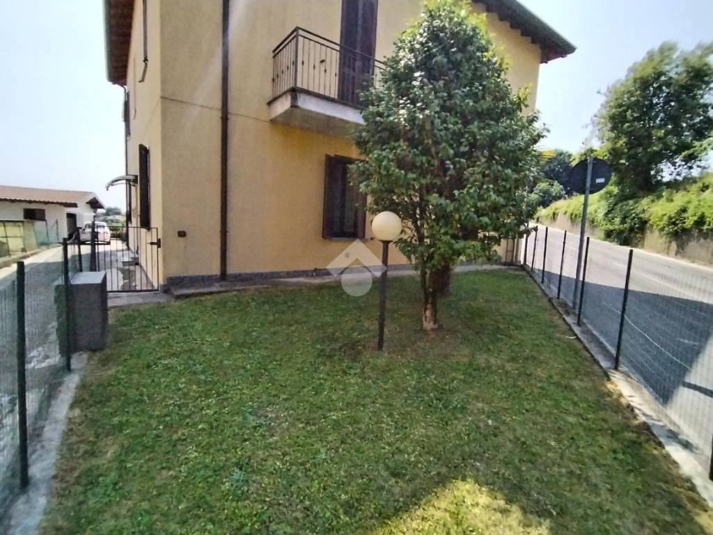 Appartamento a Merate in Via Cappelletta, 44 - Foto 2