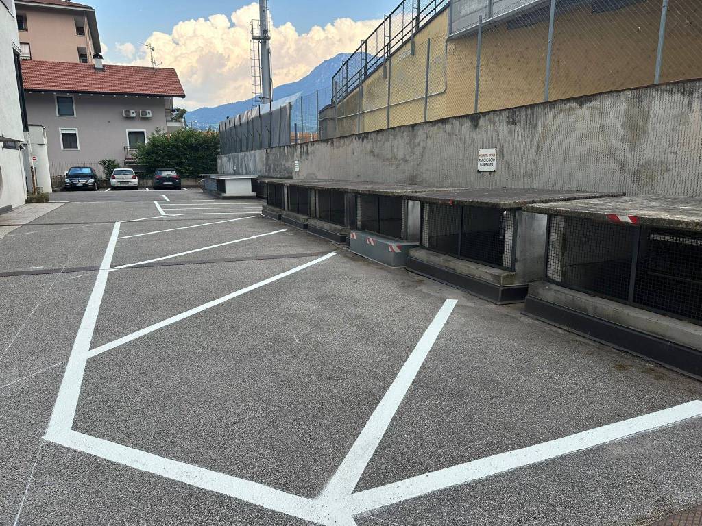 Appartamento a Trento in Via Roberto da Sanseverino - Foto 2