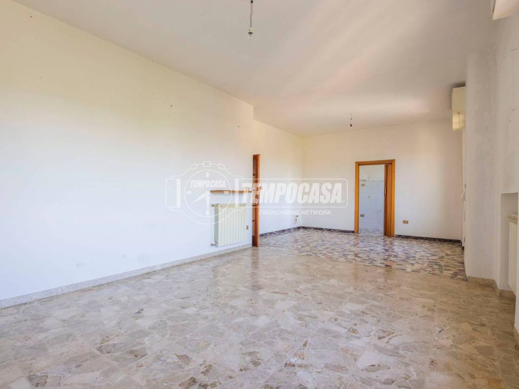 Appartamento a Trecastelli in Via Antonelli 80 - Foto 2