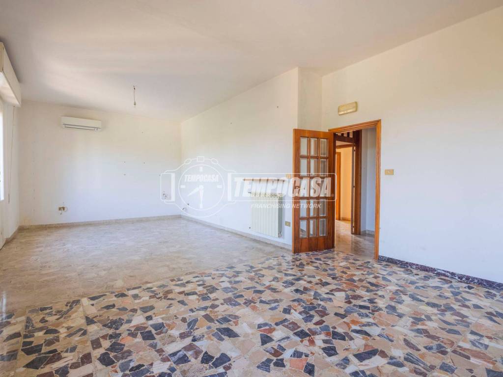 Appartamento a Trecastelli in Via Antonelli 80 - Foto 3