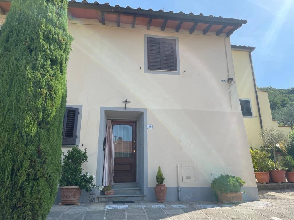 Casa indipendente a Prato in Via per Il Poggio Secco - Foto 3