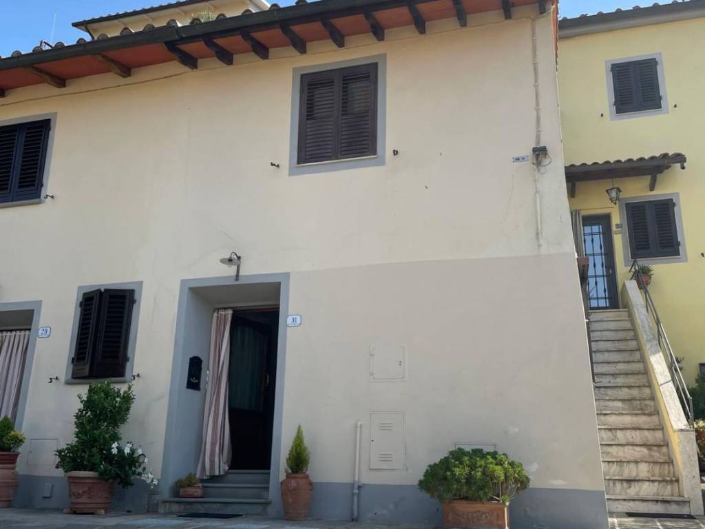 Casa indipendente a Prato in Via per Il Poggio Secco - Foto 4