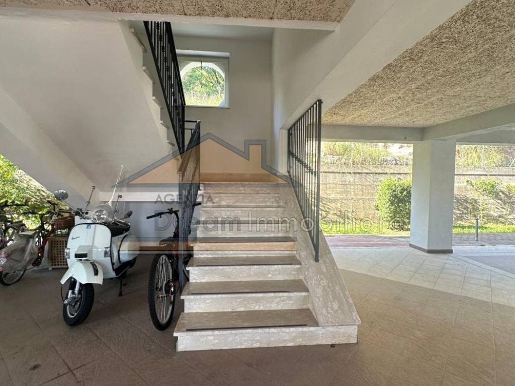 Appartamento a Formia in Via dell'Acquarole - Foto 2