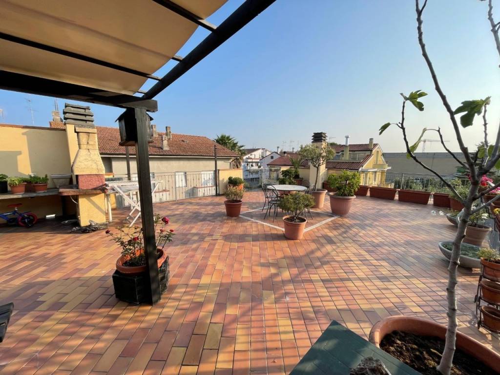 Attico / mansarda a Civitanova marche in Via Martiri di Belfiore, 53 - Foto 3
