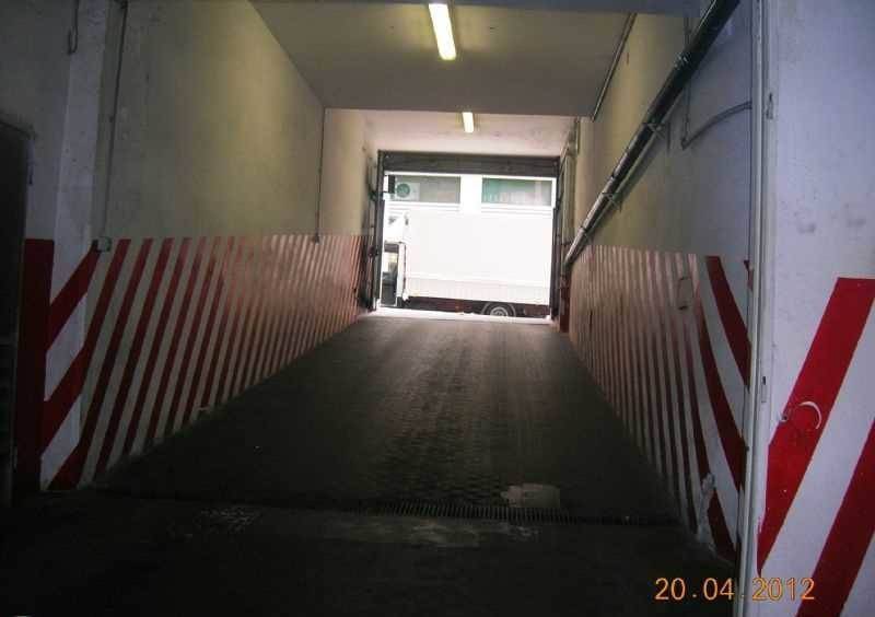 Immobile a Verona in Garage / Auto Silos in vendita Via Poloni, Verona - Foto 2