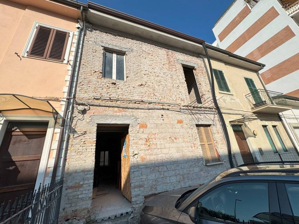 Casa indipendente a Civitanova marche in Via Regina Elena, 99 - Foto 3