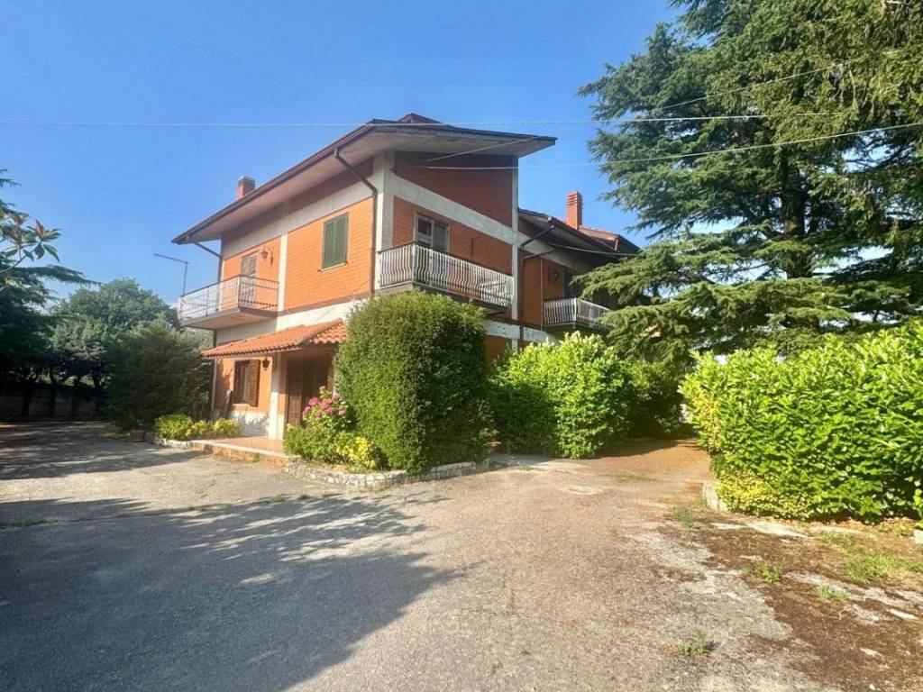 Villa a Chiusano di san domenico in Contrada Piezzo n°10, Chiusano San Domenico - Foto 3