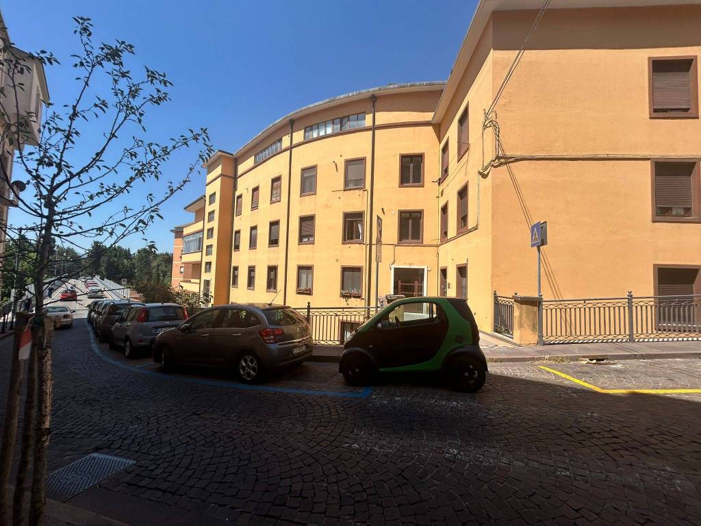 Appartamento a Potenza in Via Emanuele Viggiani, 8 - Foto 3