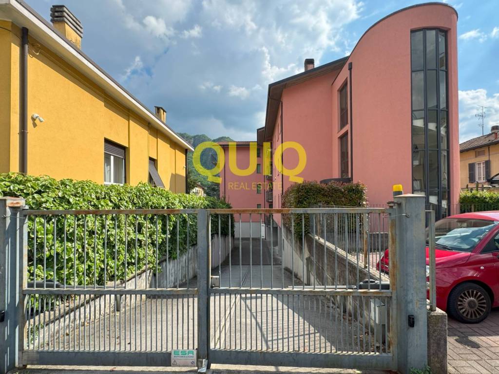 Box / garage a Valmadrera in Via Giuseppe Verdi, 2 - Foto 3