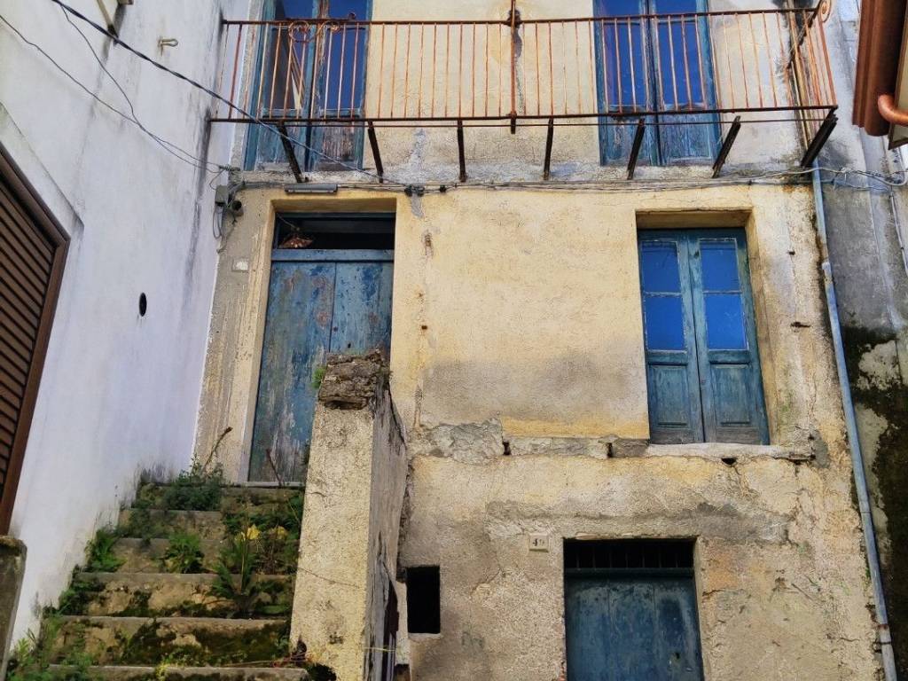 Casa indipendente a Lauria in Vico I San Venere, 30 - 32 - Foto 2