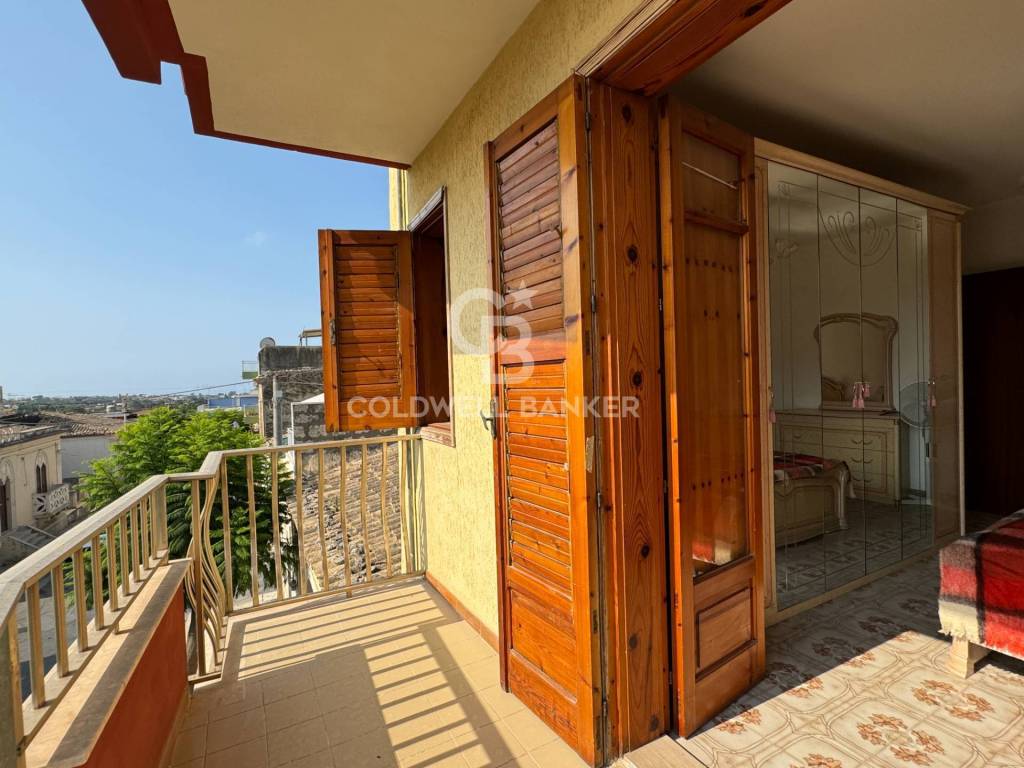 Casa indipendente a Santa croce camerina in via roma, 98 - Foto 2