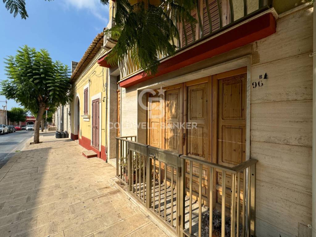 Casa indipendente a Santa croce camerina in via roma, 98 - Foto 4