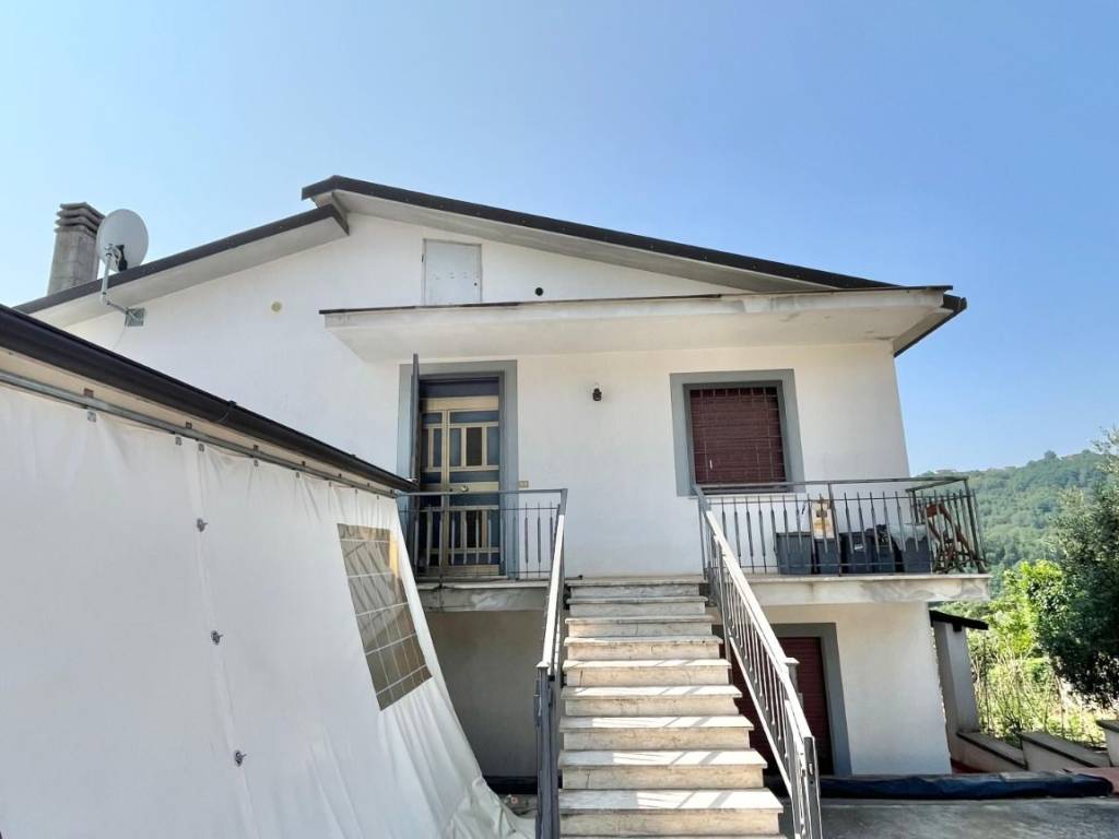 Villa a Paliano in Contrada Colle Mortola - Foto 4