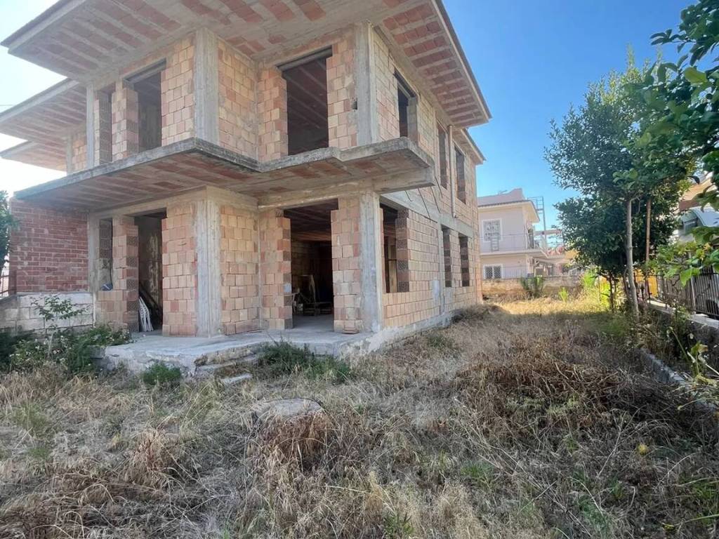 Rustico / casale a Castel volturno in Viale Lenin S.N.C. - Foto 2