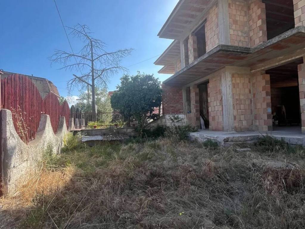 Rustico / casale a Castel volturno in Viale Lenin S.N.C. - Foto 3