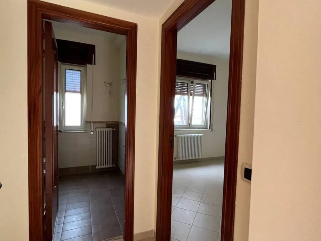 Appartamento a Castel volturno in Viale Tallone S.N.C. - Foto 4