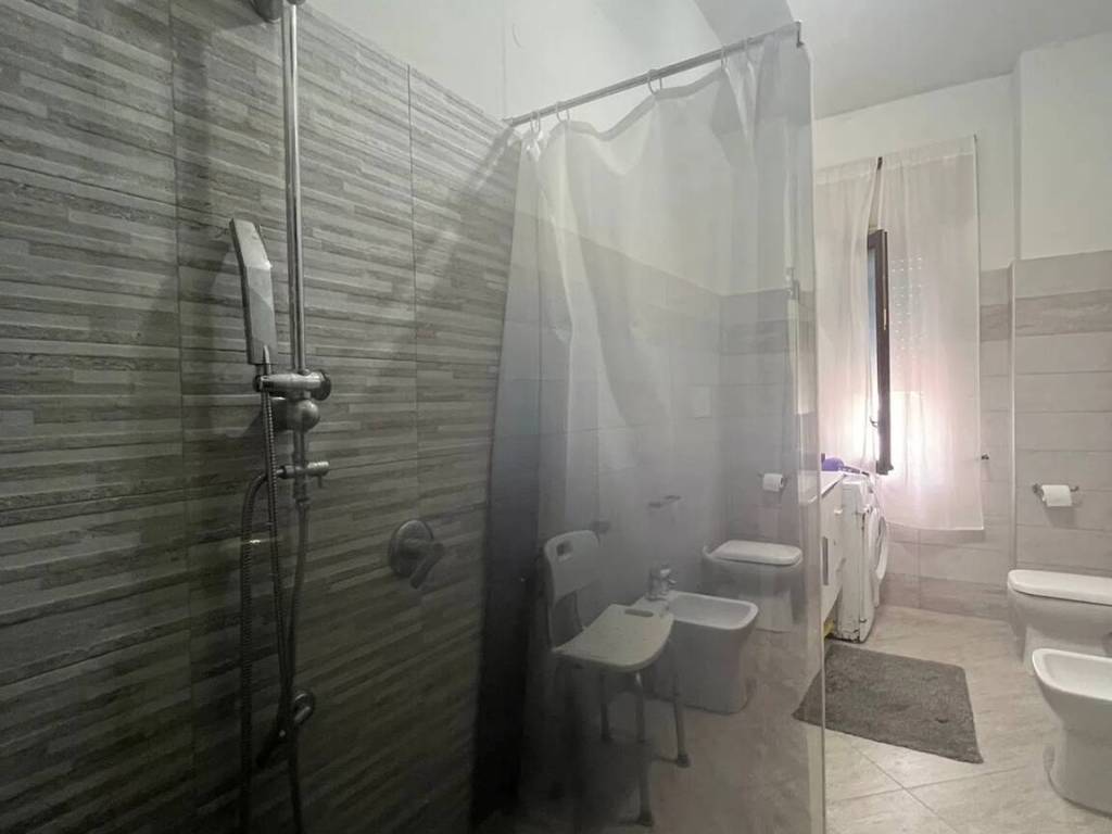 Appartamento a Castel volturno in Viale Delle Mimose S.N.C. - Foto 3