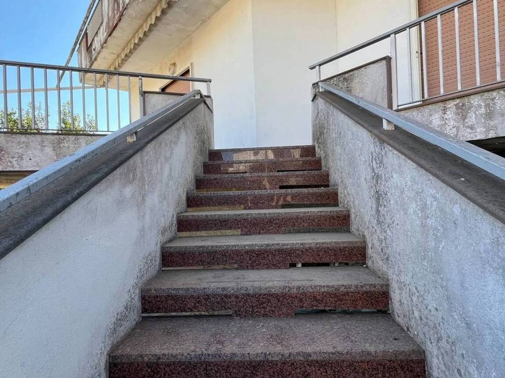 Villa a Castel volturno in Viale Gigante S.N.C. - Foto 5