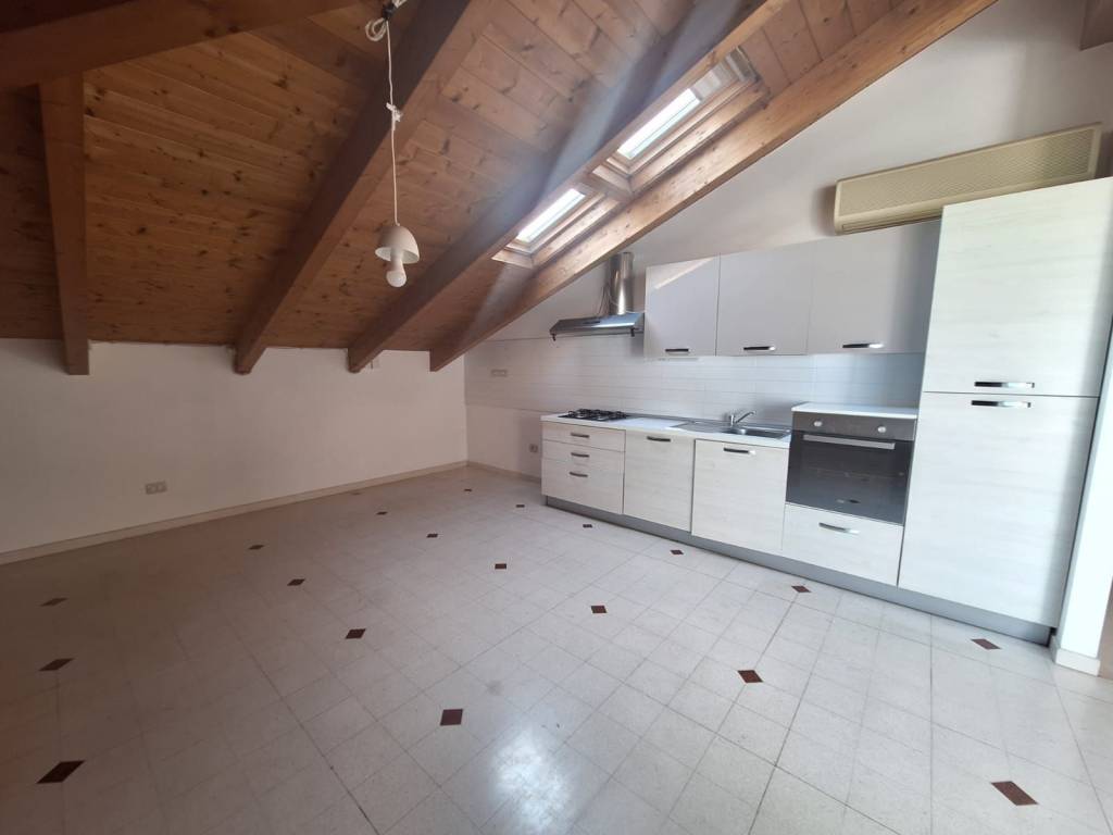 Appartamento a Civitanova marche in Via Adriano Cecchetti - Foto 2