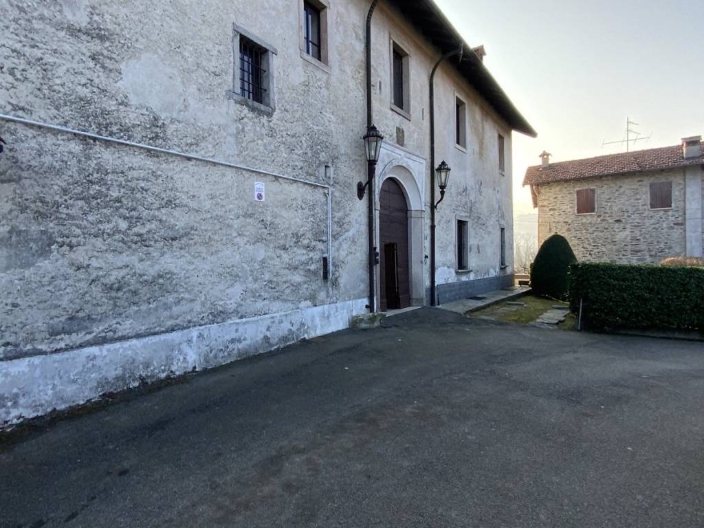 Palazzo / stabile a Gignese in Via al Castello, 11 - Foto 3