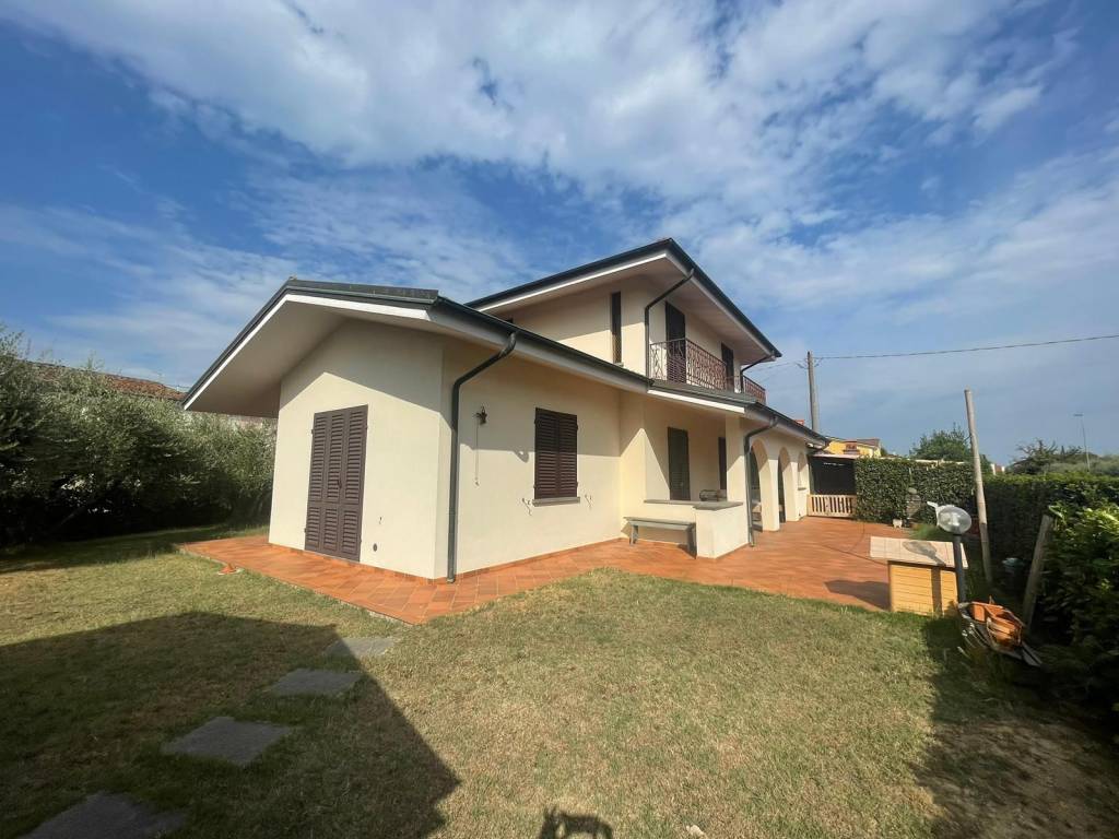 Villa a Porcari in Via Poggetto, 34 - Foto 3