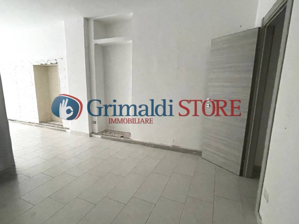 Immobile a Santi cosma e damiano in Piazza San Lorenzo - Foto 3