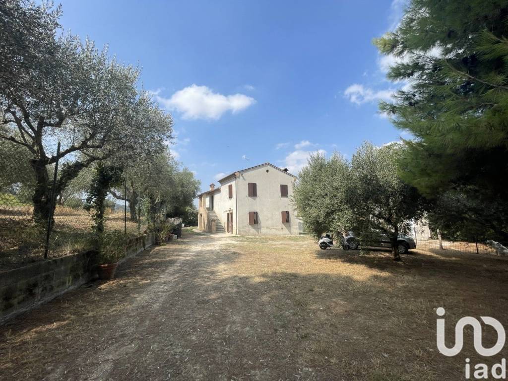 Rustico / casale a Civitanova marche in Strada Vicinale San Savino, 9 - Foto 2