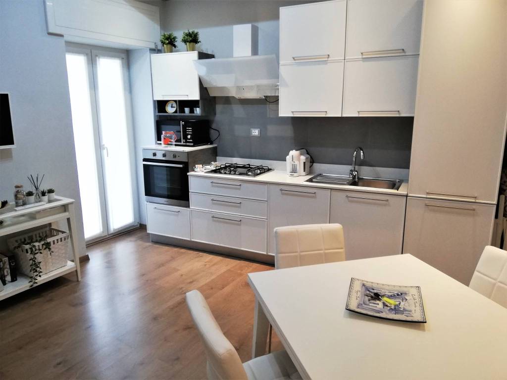 Appartamento a Verbania in Piazza Pasqué - Foto 3