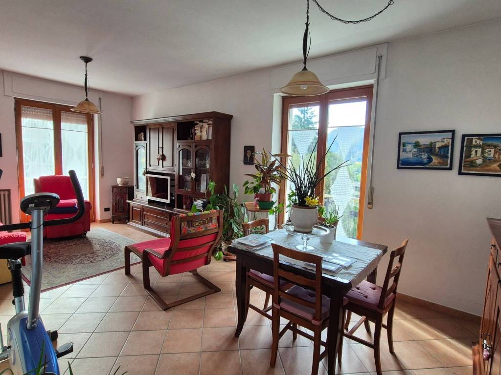 Appartamento a Varallo in Via Brigata Giuseppe Garibaldi, 2 - Foto 5