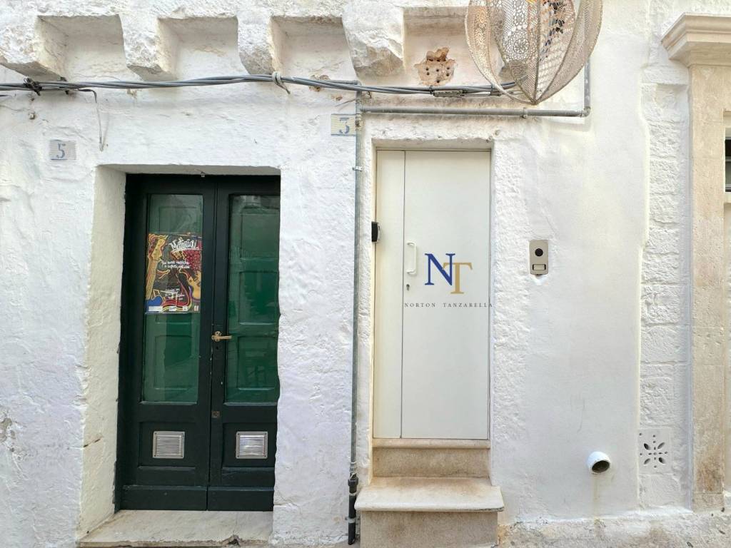 Casa indipendente a Cisternino in Via Tarantini, 3 - Foto 2