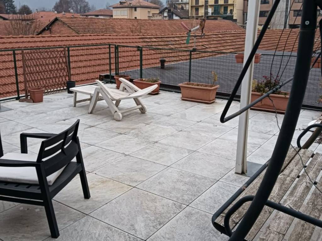 Villa a Borgosesia in Via Angelo Longhi, 7 - Foto 5