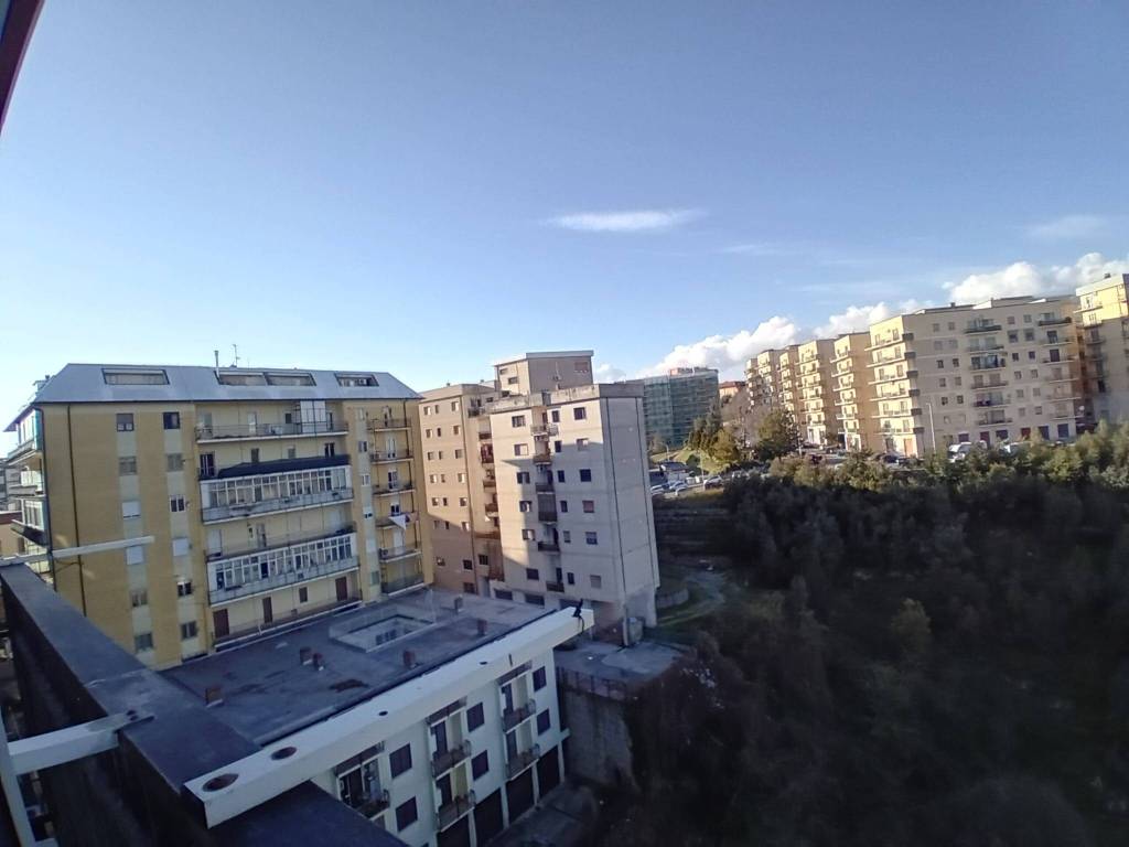 Appartamento a Catanzaro in Via Padre Antonio da Olivadi - Foto 2