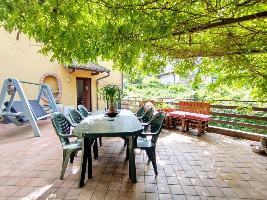 Casa indipendente a Como in Via Valbasca, 1 - Foto 3