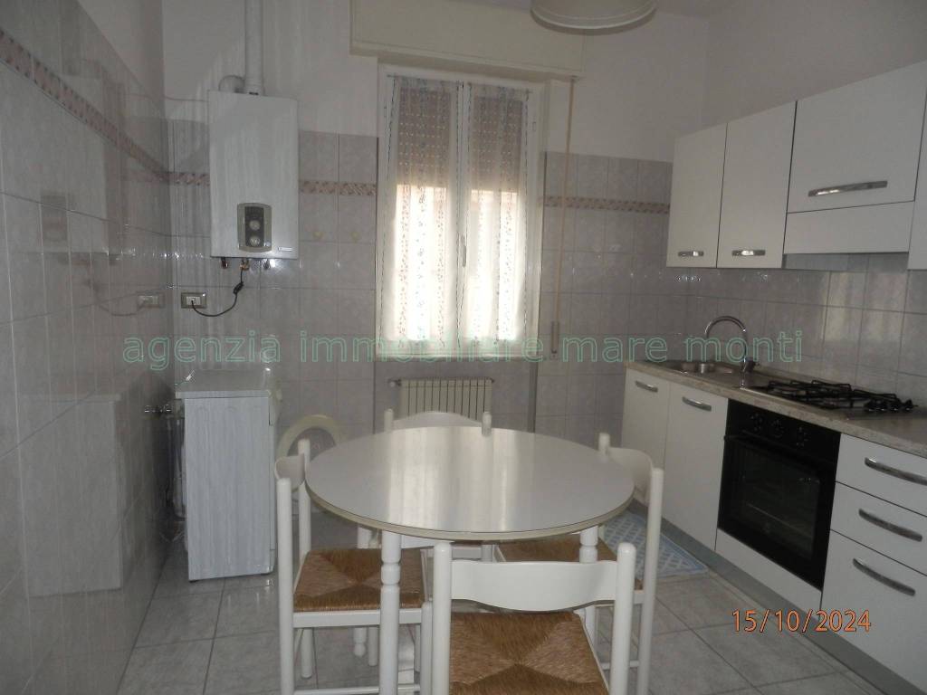 Appartamento a Loano in Via Giosuè Carducci - Foto 5