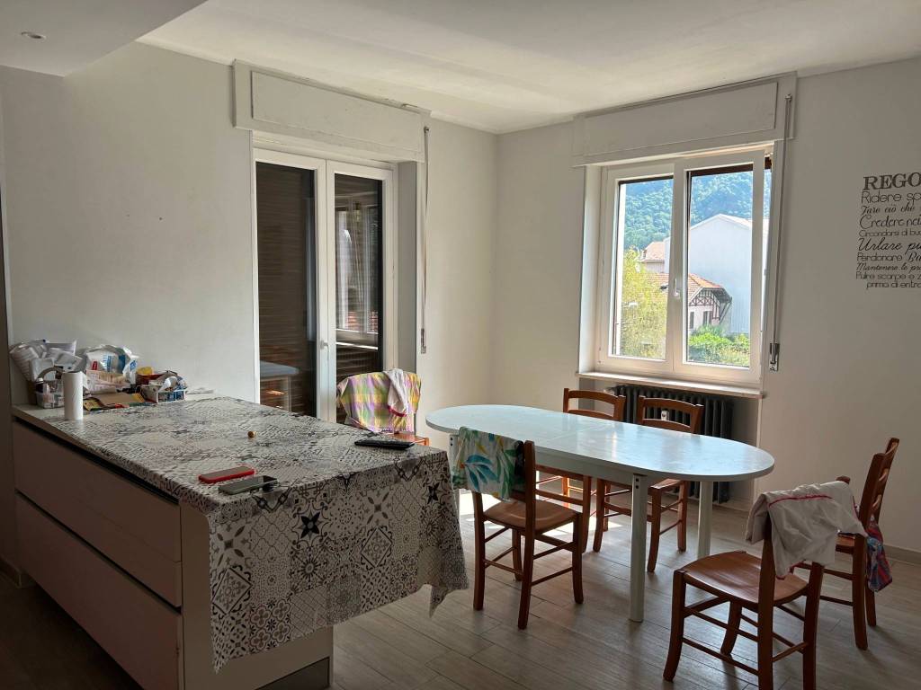 Appartamento a Varallo in Via Brigata Giuseppe Garibaldi, 2 - Foto 3