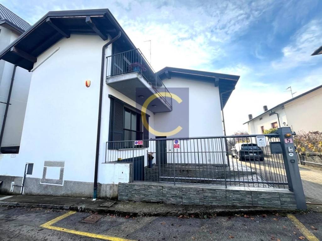 Villa a Cadorago in Via Arturo Toscanini - Foto 4