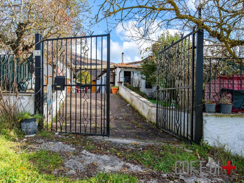 Villa a Borgorose in Via Ara Vecchia - Foto 5