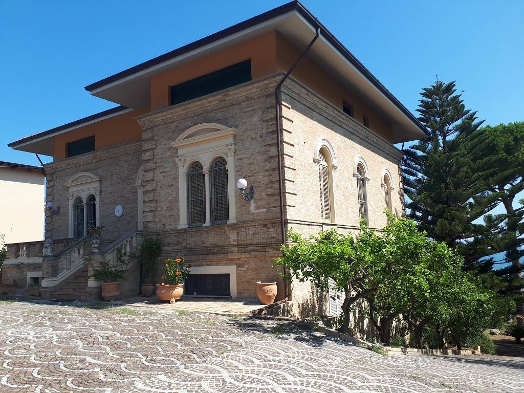 Villa a Giulianova in Viale dello Splendore - Foto 2