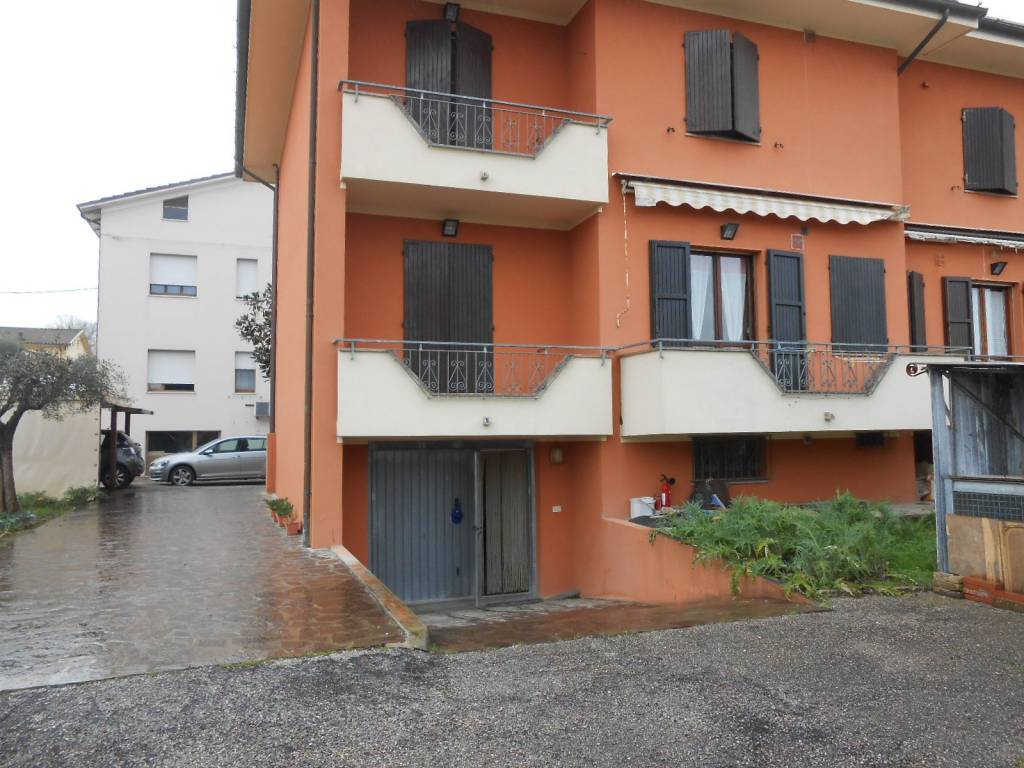 Villa a Mondolfo in Via Pergolese, 101 - Foto 2