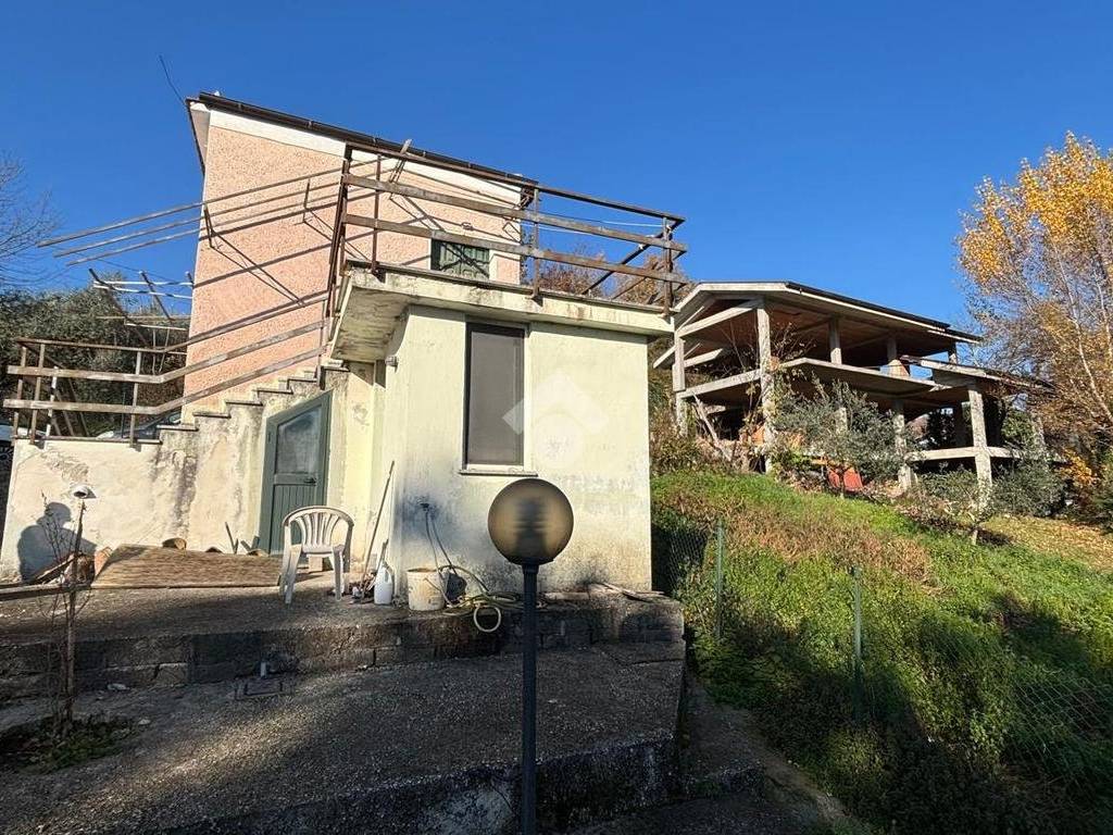 Casa indipendente a Monte san giovanni campano in Via Colle della Mola, 45 - Foto 2